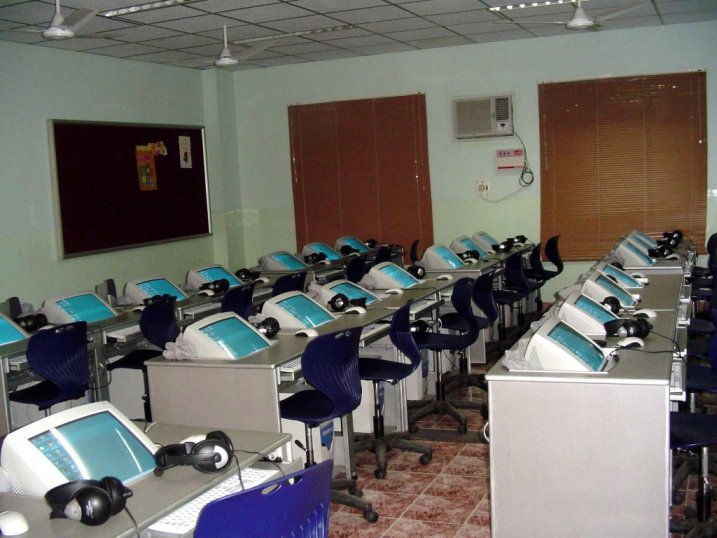 5thstandard computers.jpg (78605 bytes)
