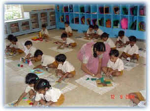 montessoriLKG.jpg (28651 bytes)